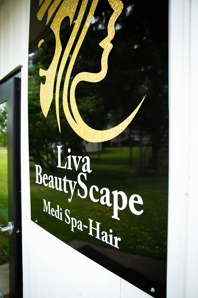 Liva Beautyscape sign